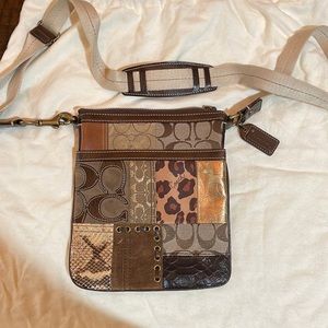 Coach crossbody, multi print with leopard and monogram. Leather and suede.